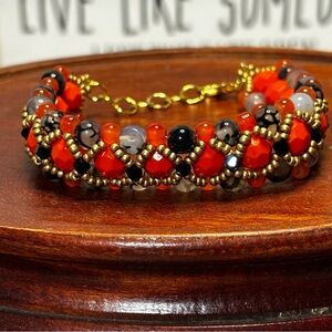 Fall Halloween artisan made beaded bracelet, dragon vein agate, glass, acrylic.
